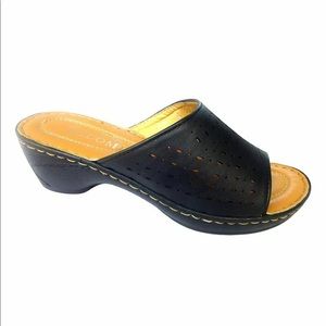 Kecom Black Contrast-Seam Perforated Sandal